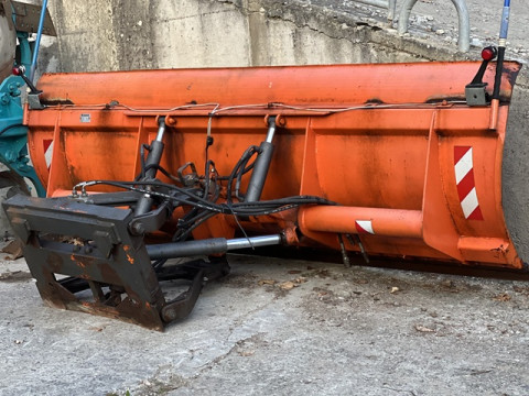 lama sgombraneve assaloni G2L 335