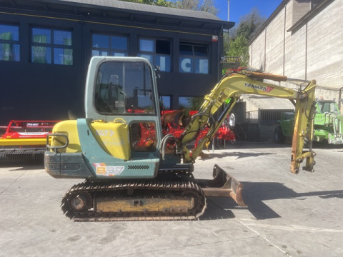 ESCAVATORE YANMAR B37