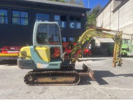 ESCAVATORE YANMAR B37