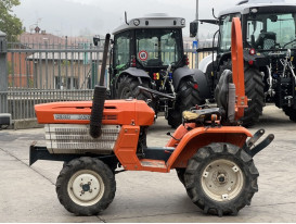 KUBOTA B1200